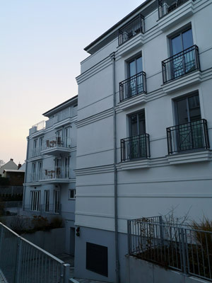 Seite Tiefgarage Villa Lea