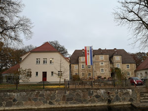 Front Hotel Wasserschloss Mellenthin